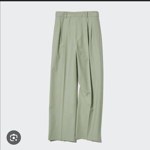 Uniqlo pleated wide leg trouser pants